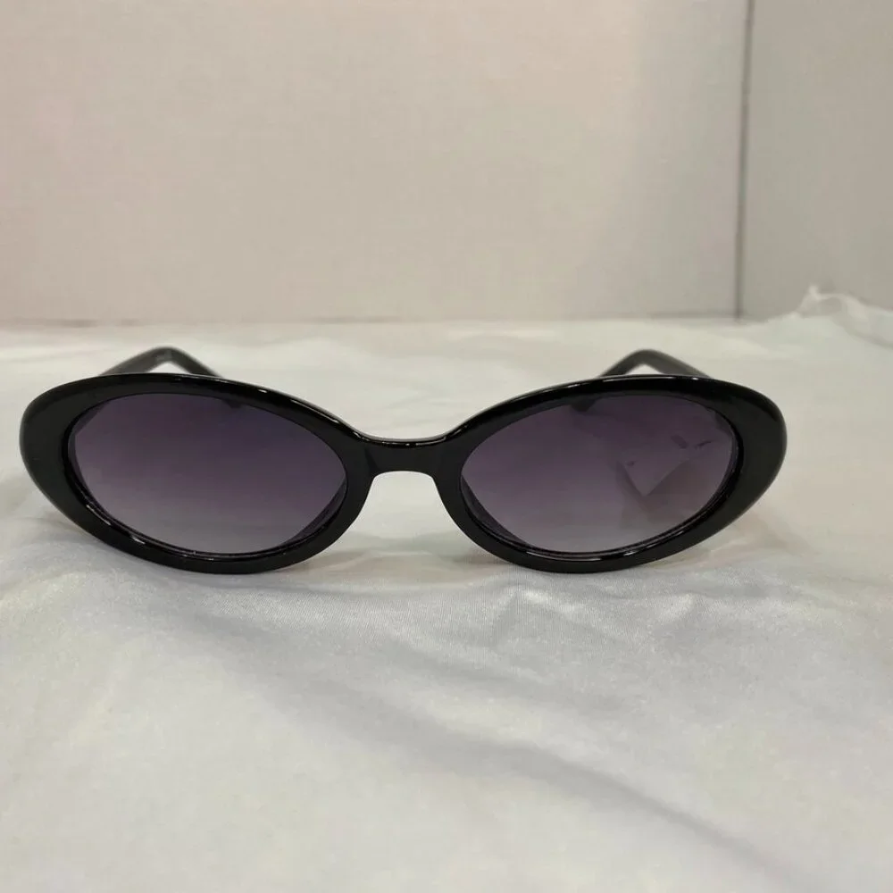 AIRE Fornax Oval Black Frame Retro Gradient Lens Sunglasses Black One Size